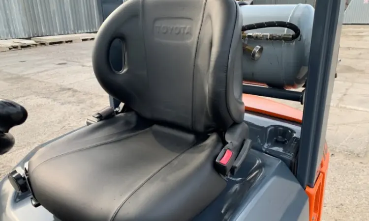Вилочний навантажувач Toyota 02-7FG18 на 1.8 тонни - фото № 8