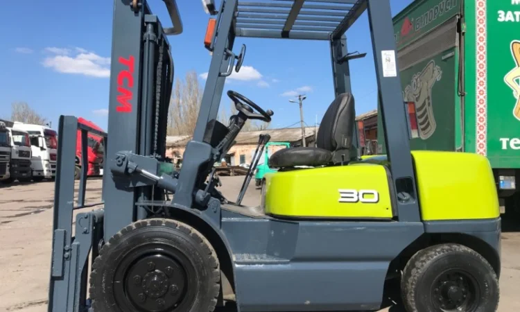 Вилочный дизельный автопогрузчик ТСМ с боковым смещением - фото № 6