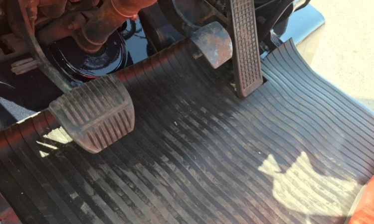 Вилочный автопогрузчик Toyota грузоподъёмностью 2 тонны - фото № 7