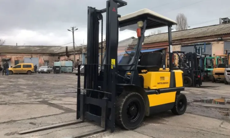 Бензиновый погрузчик Mitsubishi FG23-F17A с автоматической коробкой передач и мачтой 3.5 м - фото № 4