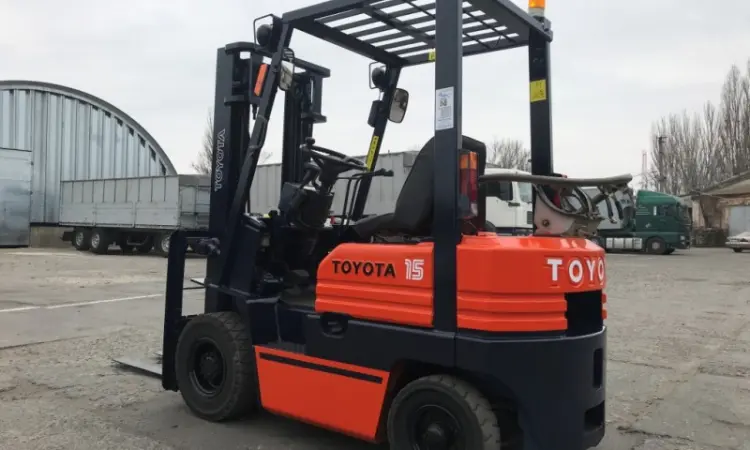 Газ-бензиновый автопогрузчик Toyota 02-5FG15 с автоматической коробкой передач - фото № 3
