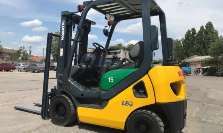 Вилочный автопогрузчик автонавантажувач Komatsu с боковым смещением - фото № 1