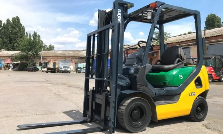 Вилочный автопогрузчик автонавантажувач Komatsu с боковым смещением - фото № 3