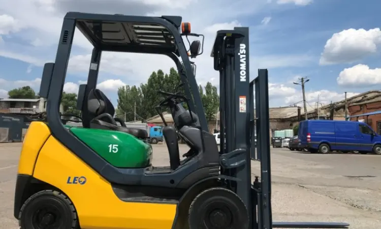 Вилочный автопогрузчик автонавантажувач Komatsu с боковым смещением - фото № 4