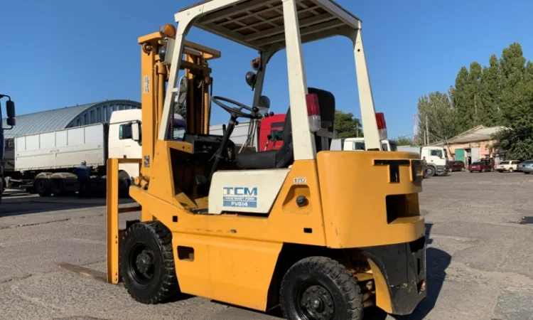Вилочный автопогрузчик/автонавантажувач TCM на 1.4 тонны - фото № 3