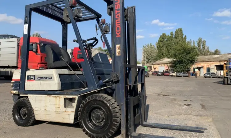 Вилочный автопогрузчик/автонавантажувач Komatsu с двигателем Toyota 5K - фото № 5