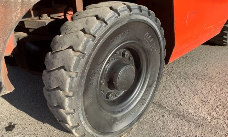 Вилочный автопогрузчик/автонавантажувач Nissan с полукабиной, печкой, позиционером - фото № 7