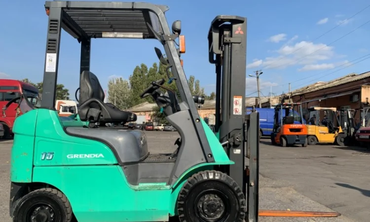 Вилочный автопогрузчик/автонавантажувач Mitsubishi, газ-бензин - фото № 4