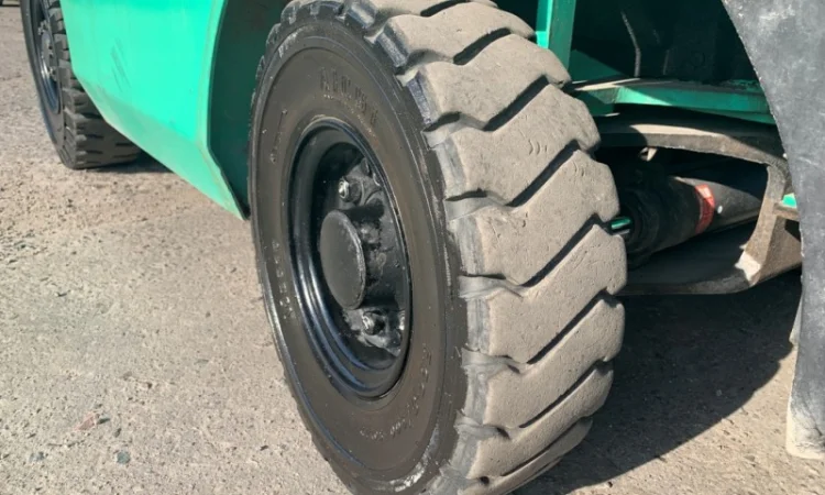 Вилочный автопогрузчик/автонавантажувач Mitsubishi, газ-бензин - фото № 10