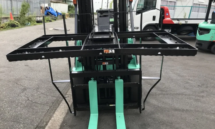 Вилочный дизельный автопогрузчик Mitsubishi со стабилизатором груза - фото № 4