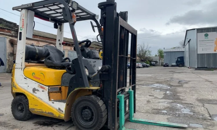 Вилочный погрузчик TCM FG15T9H с кареткой бокового смещения - фото № 6