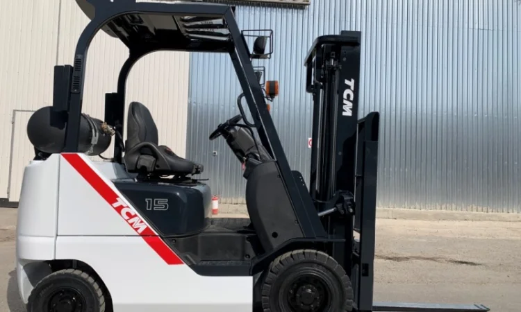 Газ-бензиновий вилочний автонавантажувач TCM. Модель: FGE15T15. 2018 року випуску - фото № 3
