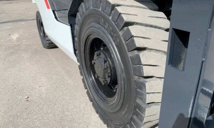 Газ-бензиновий вилочний автонавантажувач TCM. Модель: FGE15T15. 2018 року випуску - фото № 8