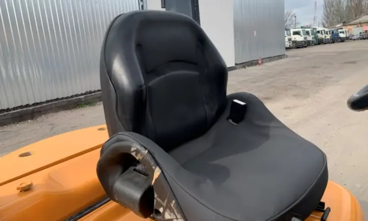 Вилочний дизельний навантажувач Nissan FL01A18 на 1.8 тонни - фото № 10