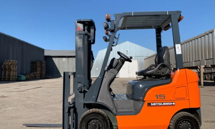 Вилочний навантажувач Mitsubishi KFGE15T-KF34 з бiчним зсувом - фото № 1