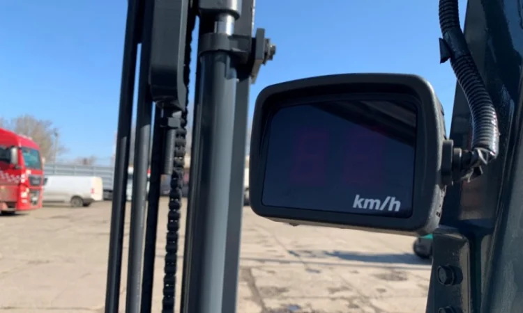 Вилочний навантажувач Mitsubishi KFGE15T-KF34 з бiчним зсувом - фото № 7