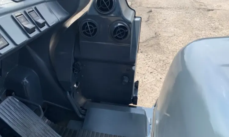 Вилочний навантажувач Nissan P1F2A20D з кабiной та грубою - фото № 11