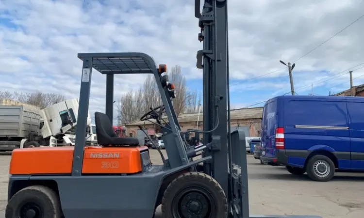 Вилочний навантажувач Nissan PGF02M30 на 3 тонни з сайд-шифтом - фото № 6