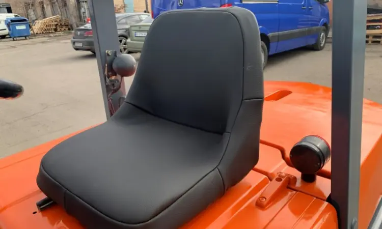 Вилочний навантажувач Nissan PGF02M30 на 3 тонни з сайд-шифтом - фото № 8