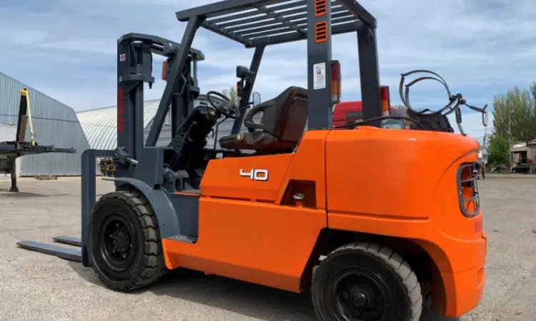 Вилочний навантажувач Nissan F04B40T-F29C на 4.5 тонни - фото № 2