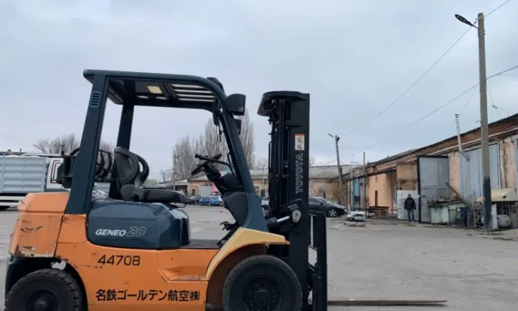 Автонавантажувач вилковий Toyota, вагонник, з бічним зміщенням - фото № 4