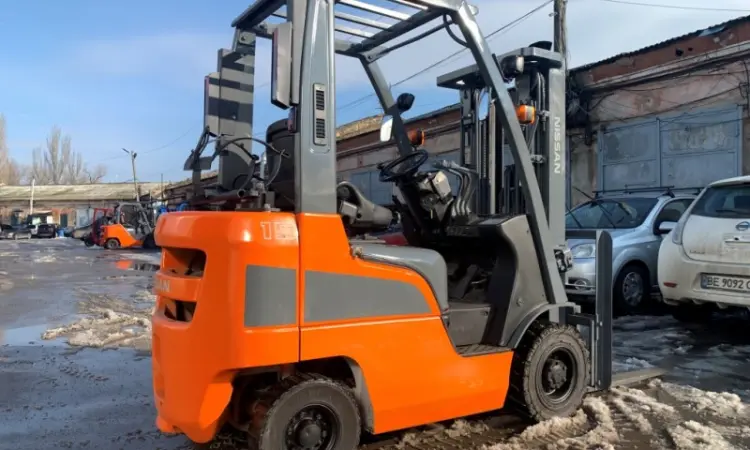 Вилочний погрузчик Nissan, вагонник з позицiонером вил. Модель: NP1F1A15D - фото № 4