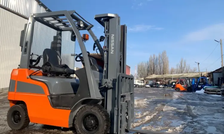 Вилочний погрузчик Nissan, вагонник з позицiонером вил. Модель: NP1F1A15D - фото № 10