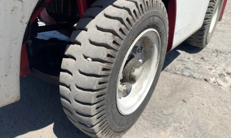 Вилочный автопогрузчик Toyota на 0.9 тонн, компакт-модель. Модель: 40-3FGL9 - фото № 6