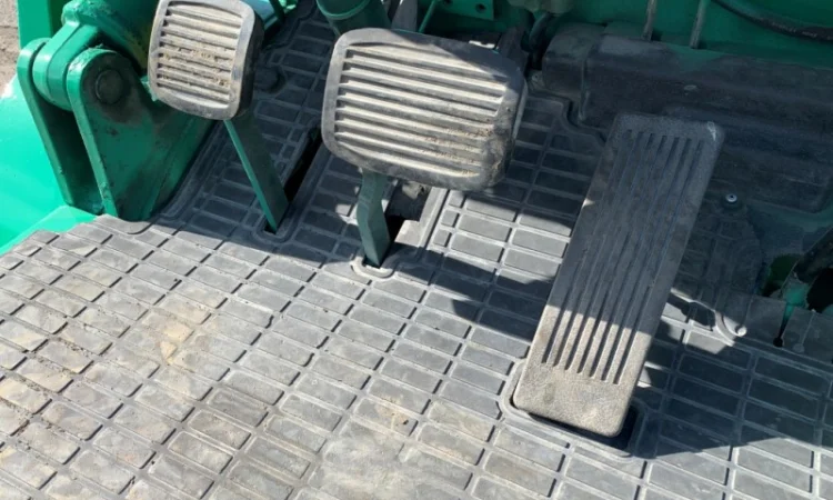 Вилочный бензиновый автопогрузчик Mitsubishi на 2.5 тонны - фото № 8