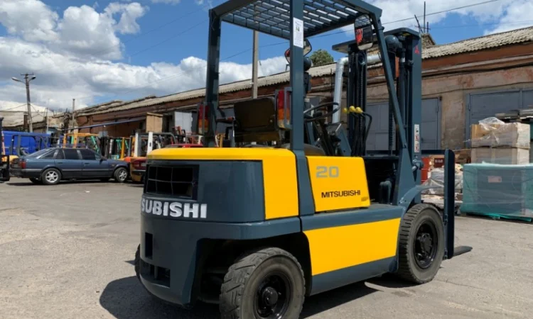 Погрузчик/навантажувач Mitsubishi с боковым смещением - фото № 8