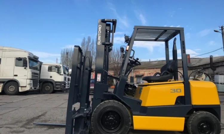 Вилочный японский автопогрузчик Sumitomo на 3 тонны с боковым смещением - фото № 8