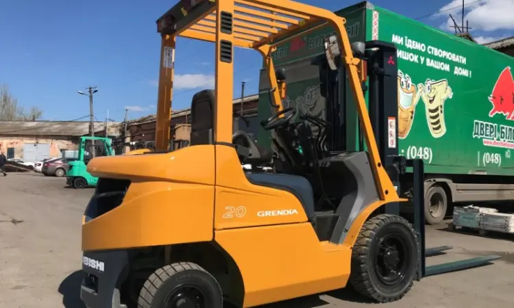 Бензиновый автопогрузчик Mitsubishi FGE20D-F17D с боковым смещением - фото № 2