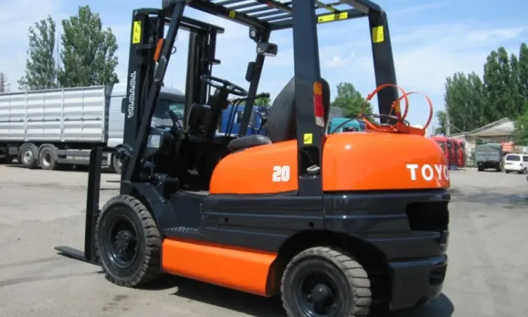Автопогрузчик Toyota 6FGL20 с механической коробкой передач - фото № 5