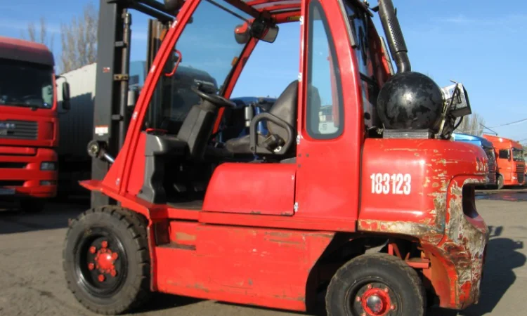 Вилочный газовый погрузчик nissan на 3 тонны - фото № 3