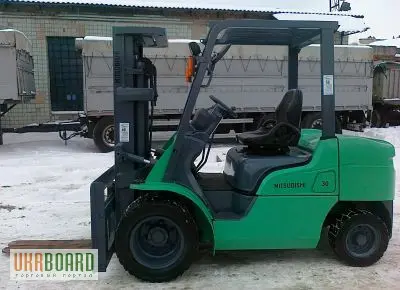 Погрузчик Mitsubishi на 3 тонны на спареных колёсах - фото № 1