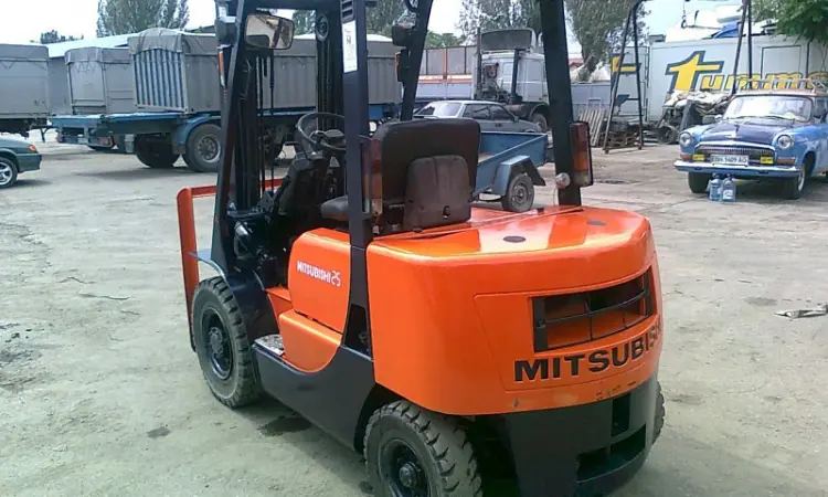 Дизельный погрузчик Mitsubishi на 2.5 тонны с боковым смещением - фото № 5