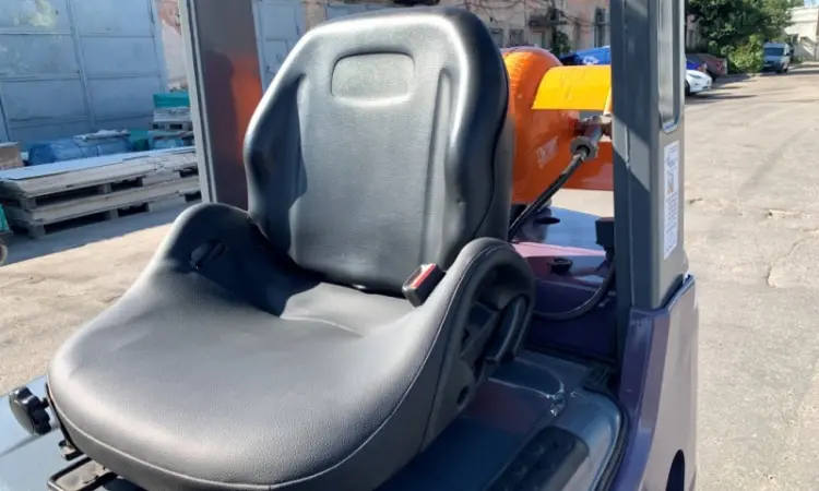 Вилочный автопогрузчик Nissan на 1.5 тонны на немаркой резине. Модель P1F1A15D - фото № 10
