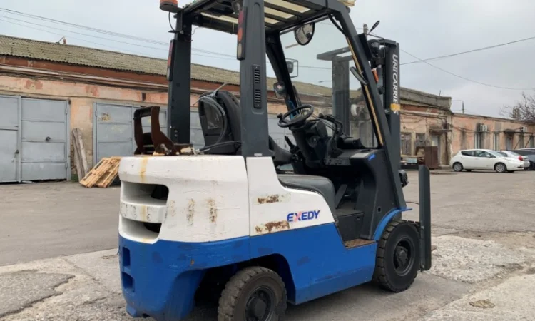 Вилковий автонавантажувач Nissan на 2 тонни, компакт. Модель P1F1A20D - фото № 4