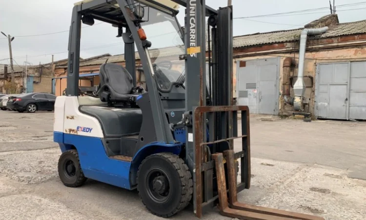 Вилковий автонавантажувач Nissan на 2 тонни, компакт. Модель P1F1A20D - фото № 8