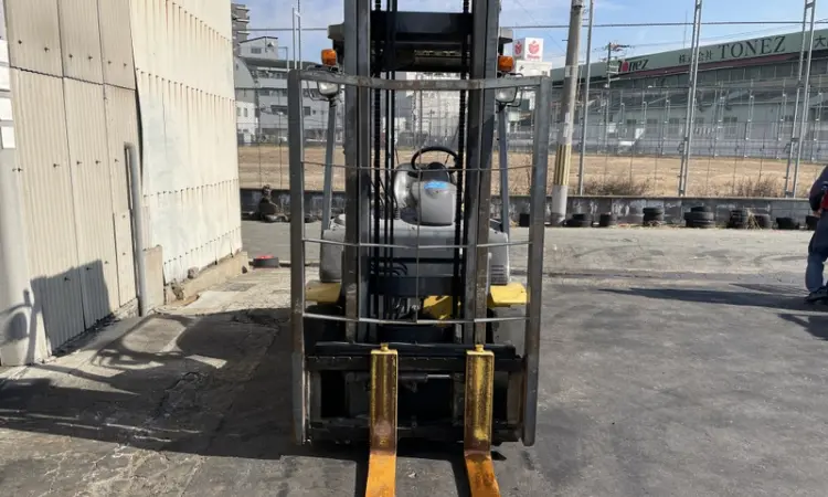 Вилковий автонавантажувач Komatsu з бічним зміщенням. Модель: FG25C-15 - фото № 5