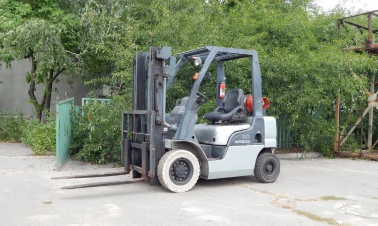 Вилочный погрузчик бу NISSAN PL02A20 - фото № 1