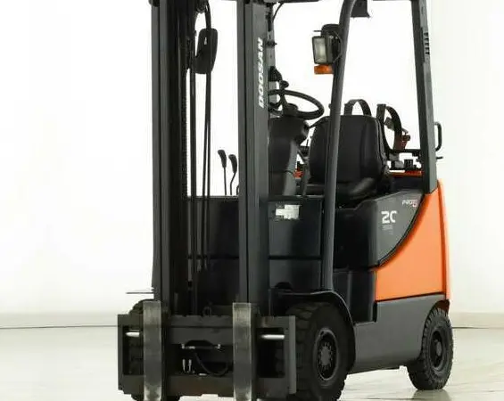 Навантажувач вилковий 2т. Doosan G20SC5 2015 року 2811 мг - фото № 2