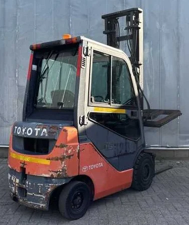 Дизельний навантажувач Toyota 02-8FDF15 кабіна - фото № 4