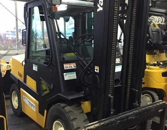 Дизельний навантажувач 5.5т. Yale GDP55MJ кабіна 4717 мотогодин - фото № 3