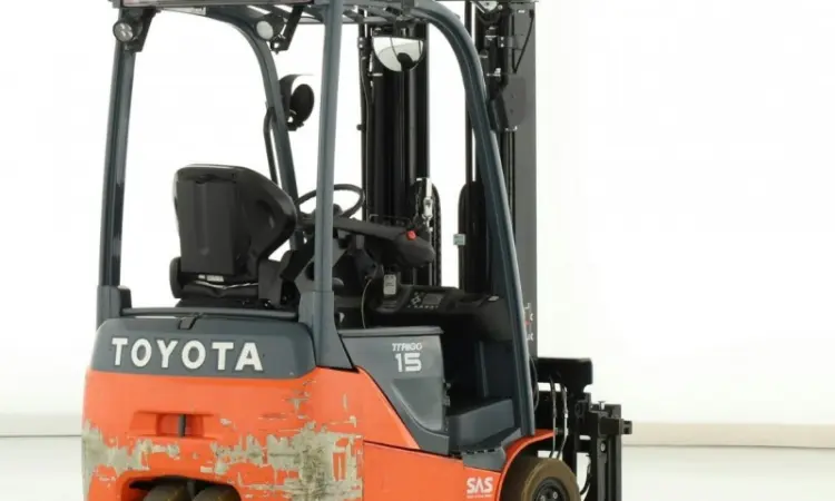 Электрический погрузчик Toyota 8FBE15T 2020 года 4700 мм подъем 5050 мг - фото № 2