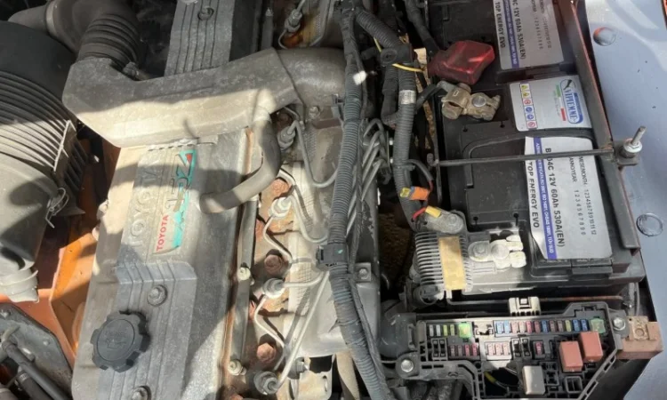 Навантажувач вилковий 4т. Toyota 427FD40 Вагонник дизель кабіна - фото № 5