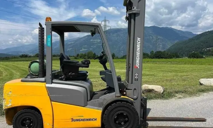 Вилковий навантажувач 3т. Jungheinrich TFG 435 - 400ZT 1520мг 2019 року - фото № 1