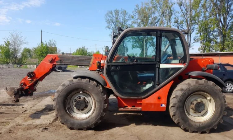 Телескопічний навантажувач Manitou MLT 634 - фото № 1