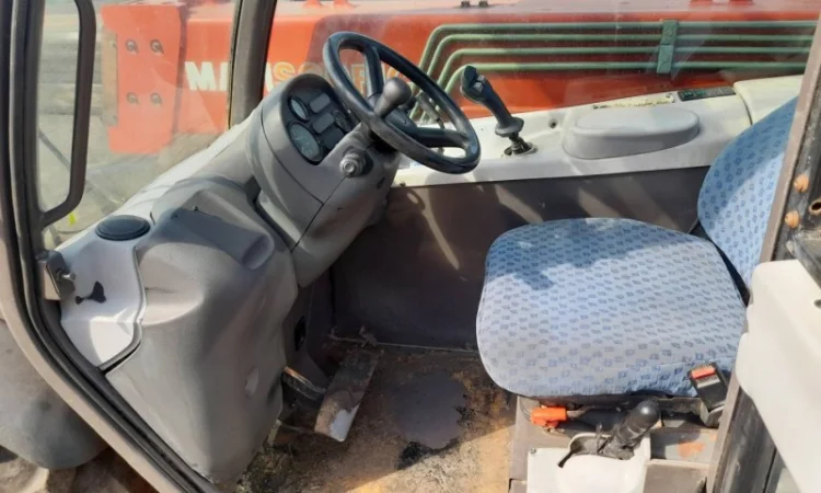 Телескопічний навантажувач Manitou MLT 634 - фото № 3