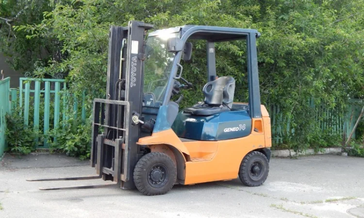Вилочный погрузчик б/у TOYOTA 7FG14 - фото № 1